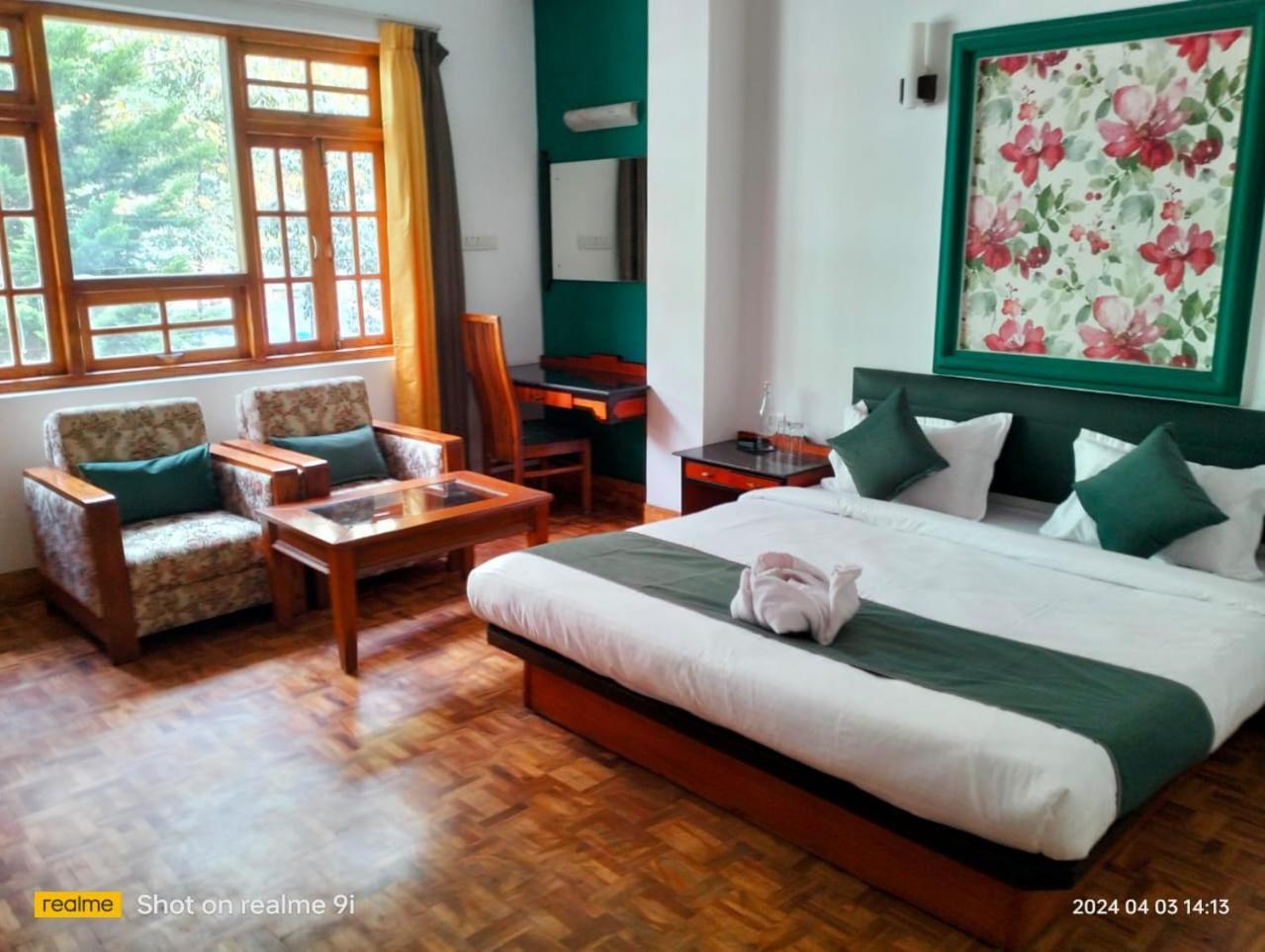 Tashi Palace Hotel Gangtok Exterior photo